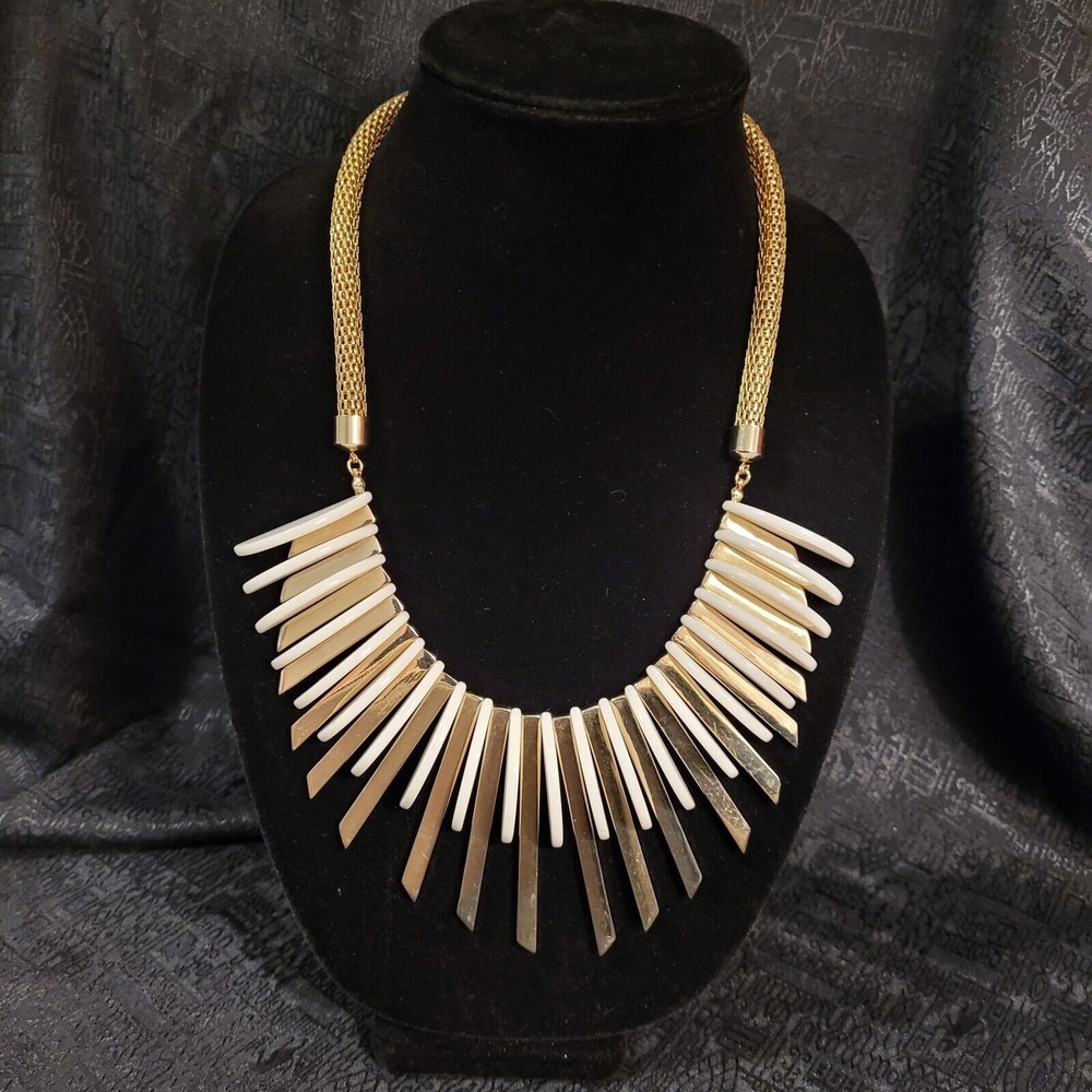 Vintage Couture Style Tribal Look Acrylic & Goldtone Bib Necklace Mesh Chain
